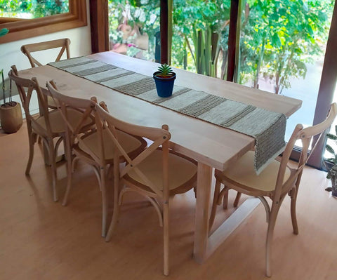 Mesa de Comedor Einar Patas Madera  + Sillas Wishbone o Crossback